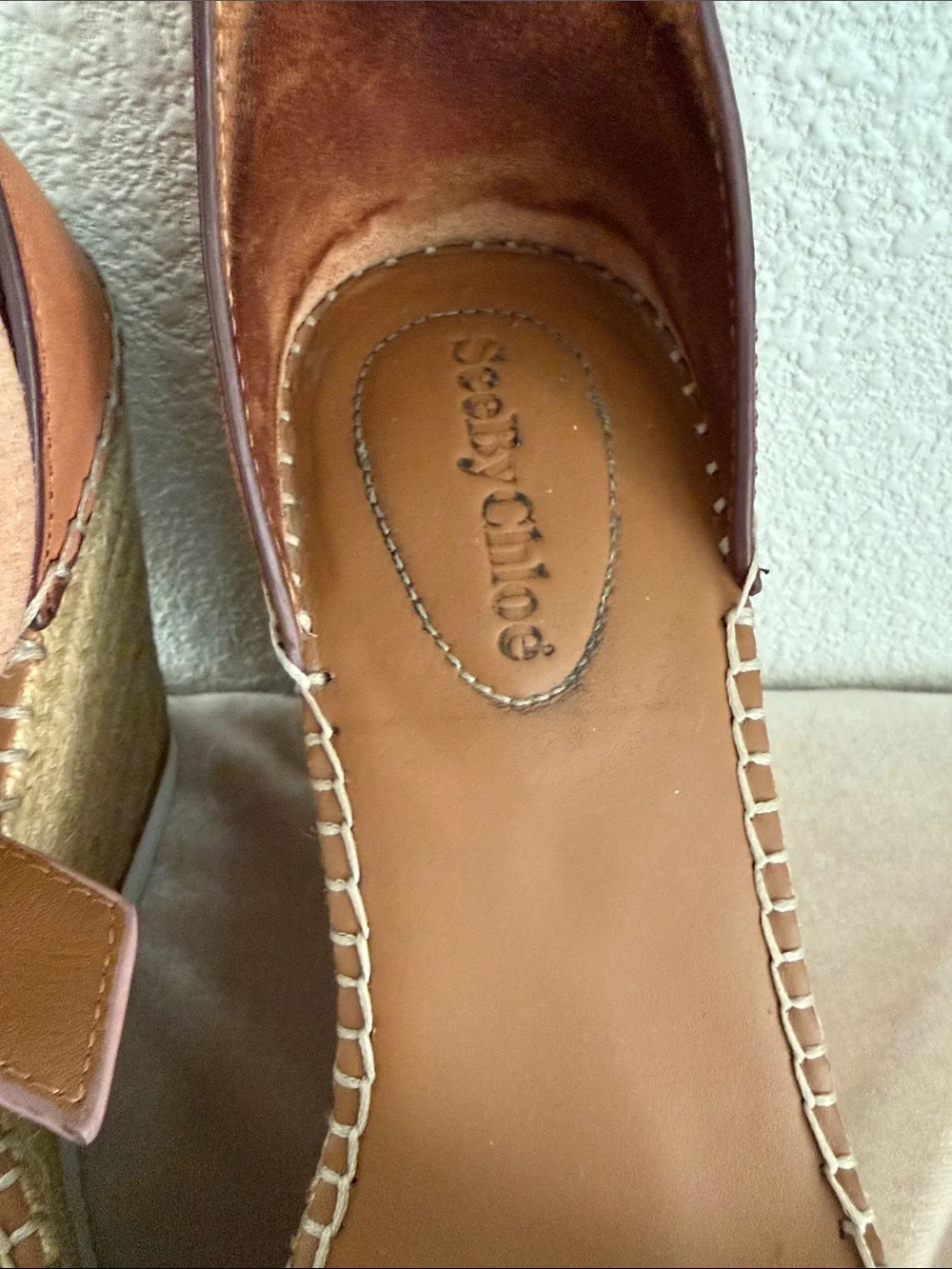 See By Chloé Tan Espadrille Wedge Sandals with Multi Gold Glitter w/Strap size 8